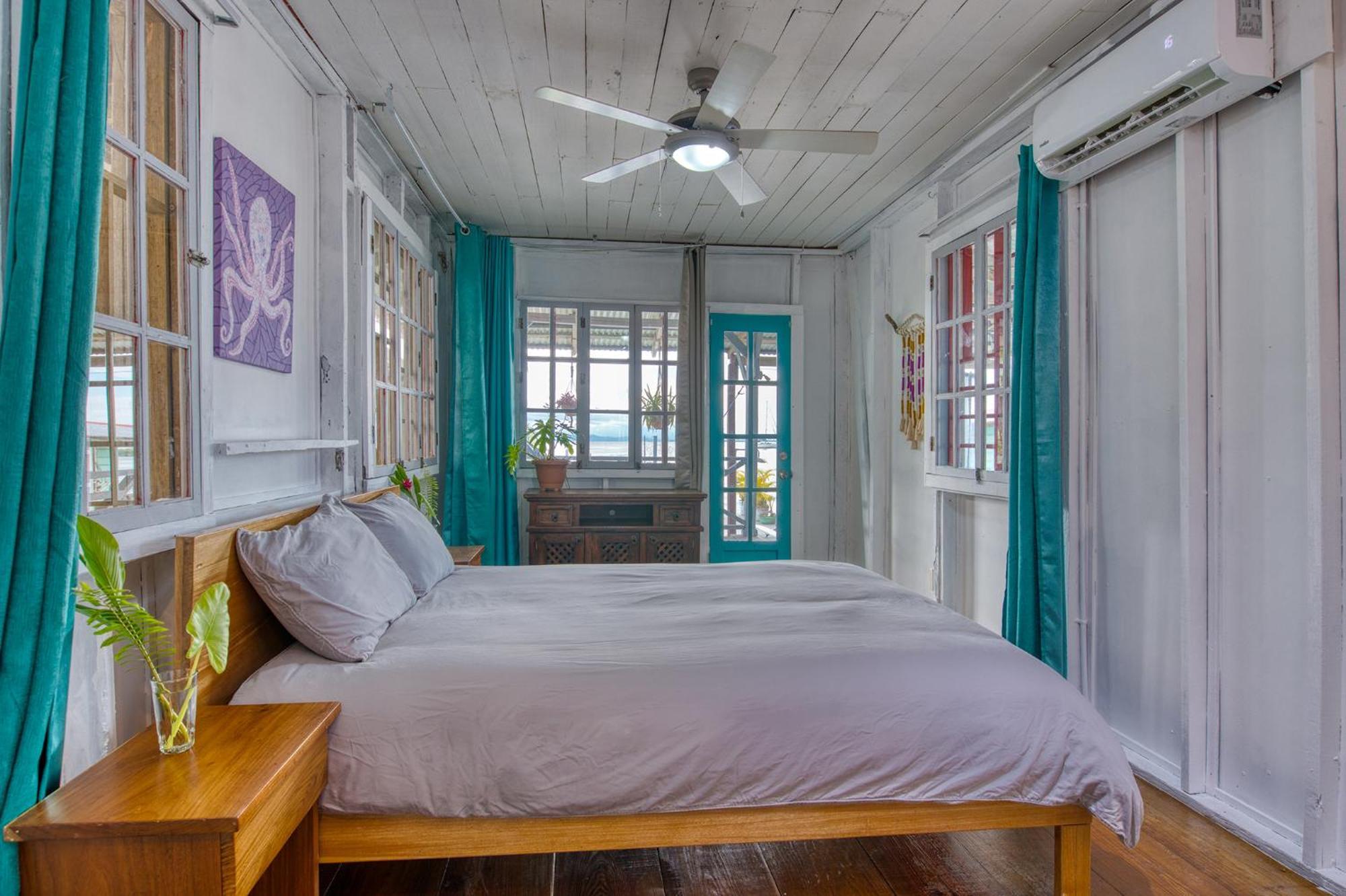 Saigon Bay Bed & Breakfast Bocas Town Kültér fotó